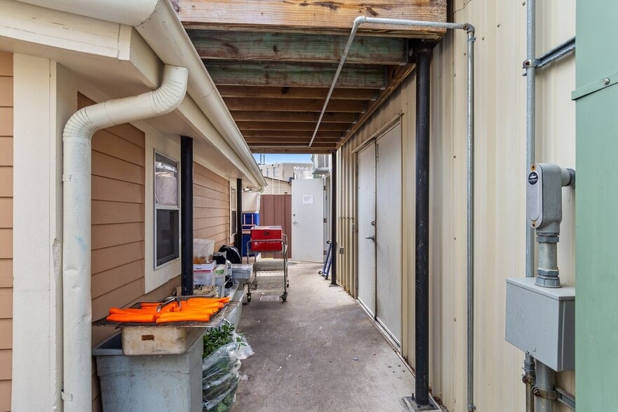 More Photos Of 730 Dublin St, New Orleans Restaurant For Lease