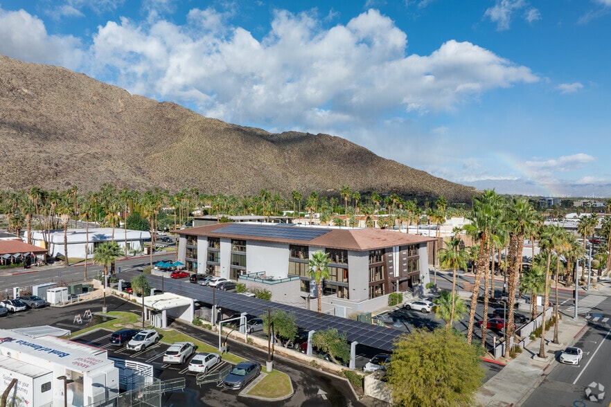 More Photos Of 500 S Palm Canyon Dr, Palm Springs Office For Lease