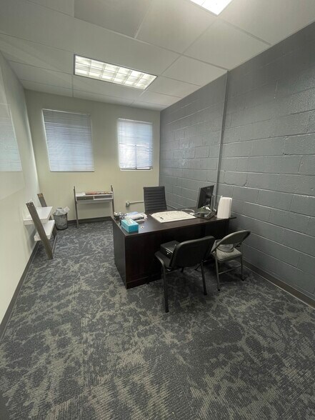 More Photos Of 8900 Edgeworth Dr, Capitol Heights Warehouse For Sale