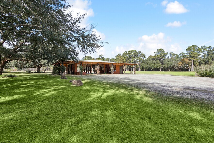 More Photos Of 701 S Military Rd, Slidell Specialty For Lease