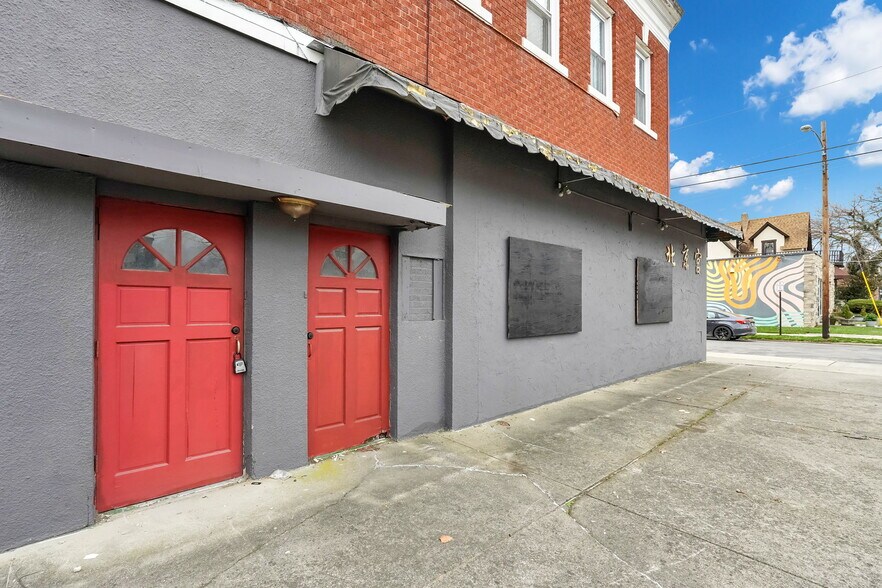 More Photos Of 1771-1773 W 5th Ave, Columbus Storefront Retail Residential For Sale