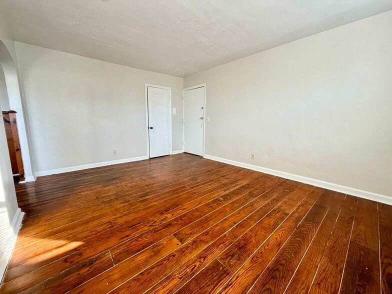 More Photos Of 2334 Kemper Ln, Cincinnati Apartments For Sale