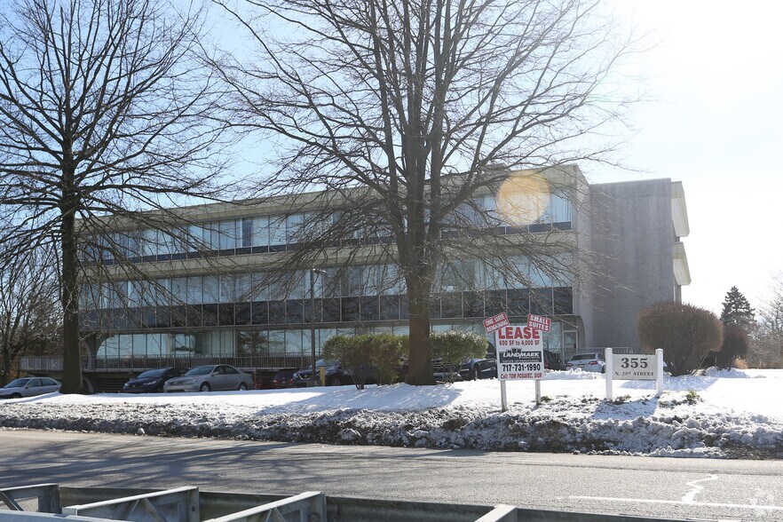 More Photos Of 355 N 21st St, Camp Hill Medical For Lease