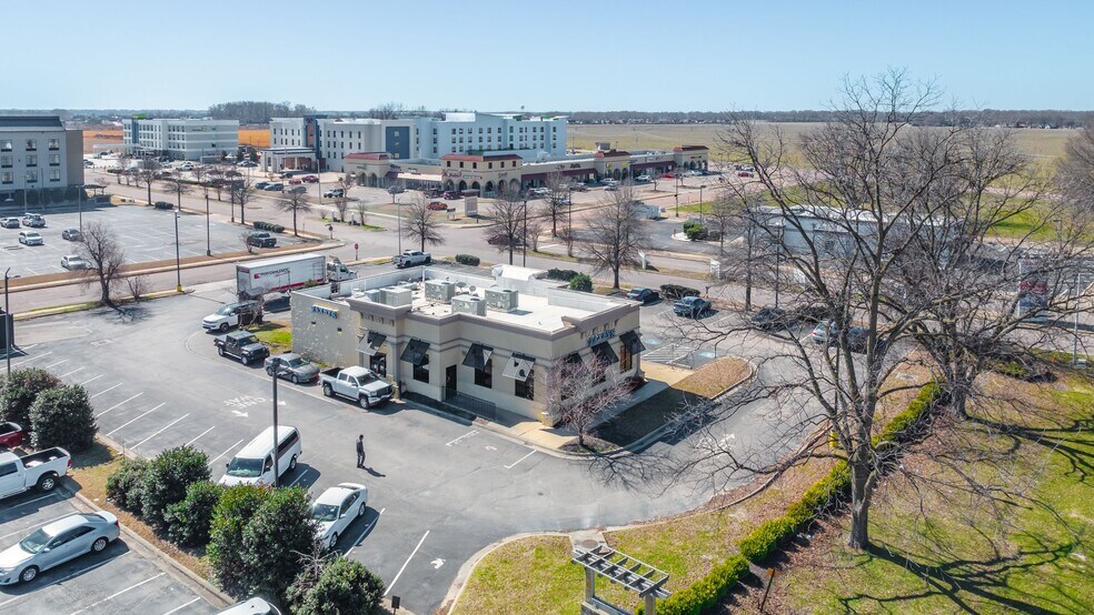 Primary Photo Of 306 Bancario Rd, Marion Fast Food For Sale