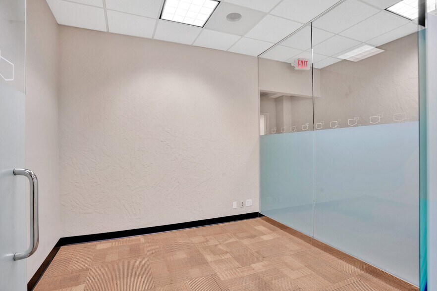 More Photos Of 780 Laurel St, San Carlos Bank For Lease