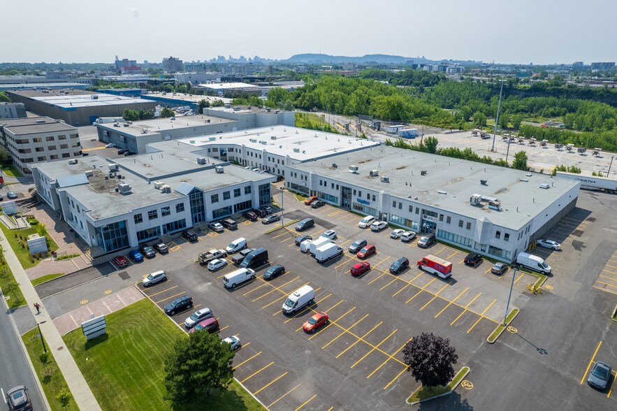 More Photos Of 8552-8678 Boul Pie-IX, Montréal Warehouse For Lease