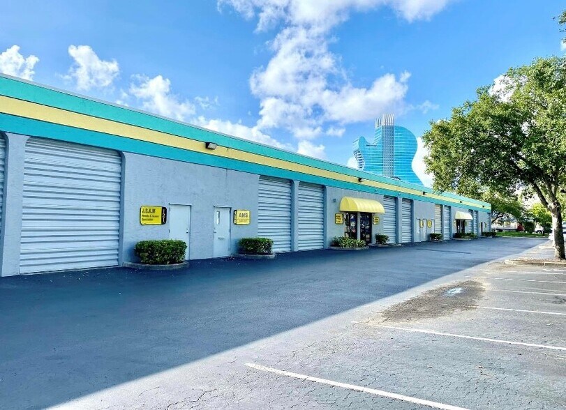 More Photos Of 4990 SW 52nd St, Fort Lauderdale Unknown For Lease