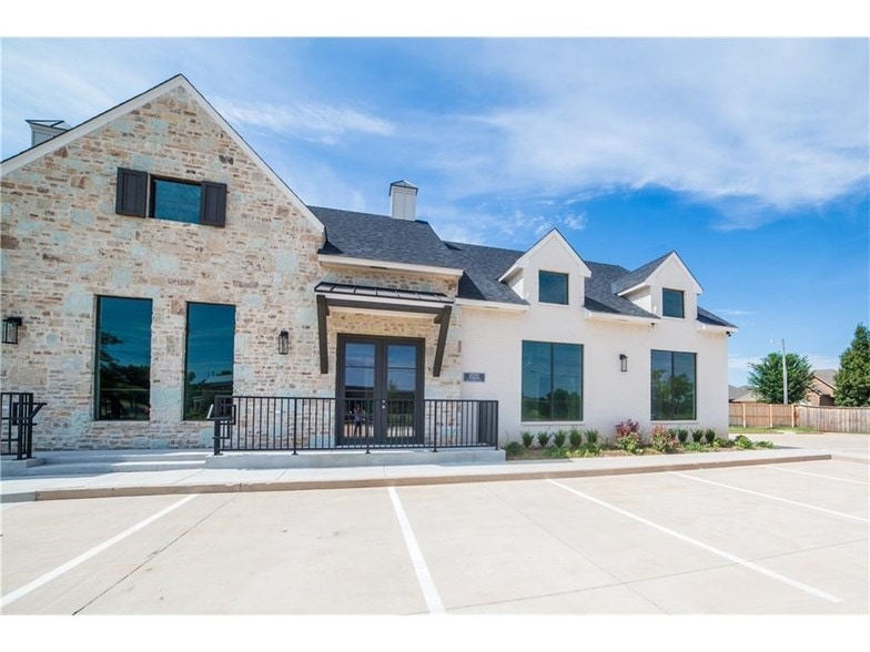 More Photos Of 1524-1532 W Edmond Rd, Edmond Office For Lease