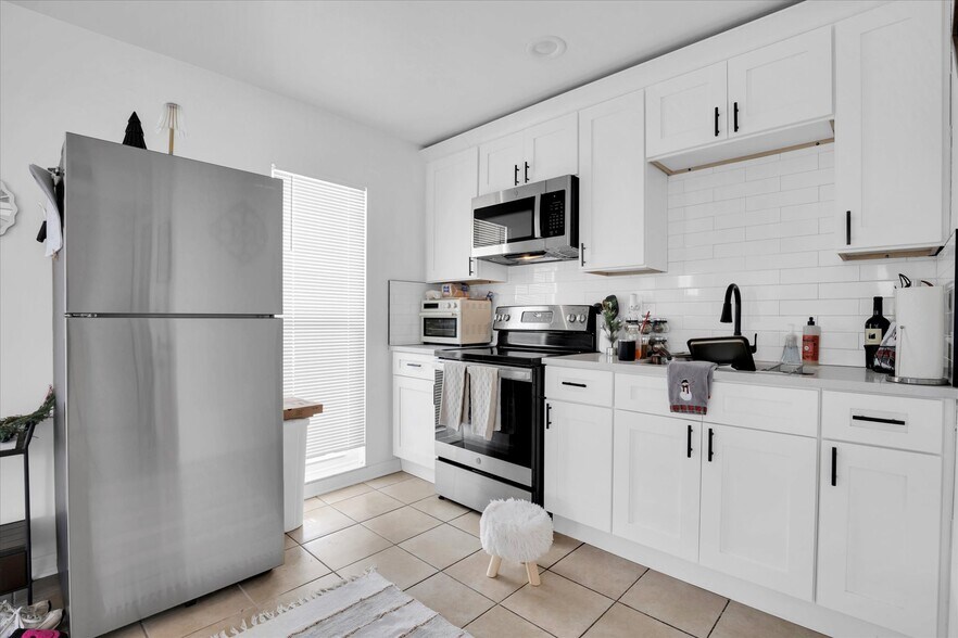 More Photos Of 885 Beltrees St, Dunedin Apartments For Sale