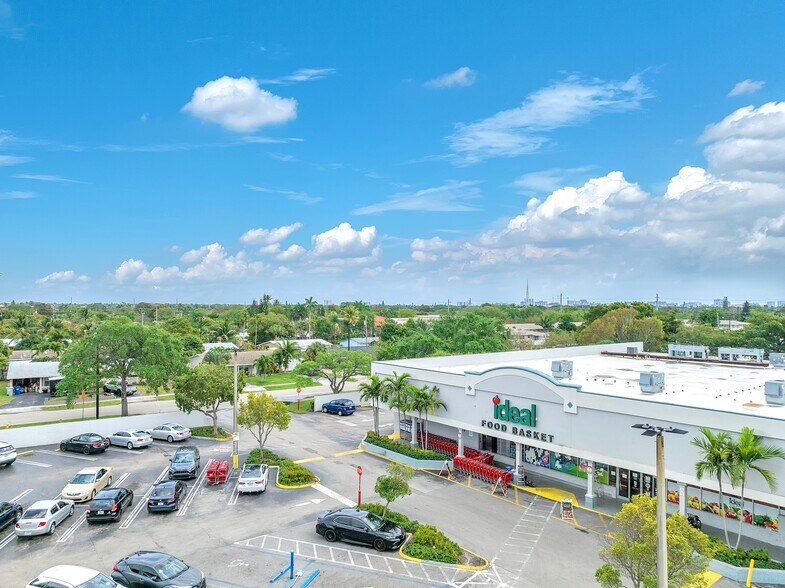 More Photos Of 904-1048 E Sample Rd, Pompano Beach Unknown For Lease