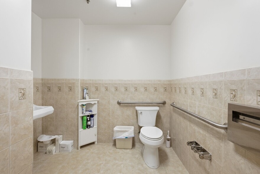 More Photos Of 200 Jose Figueres Ave, San Jose Medical For Sale