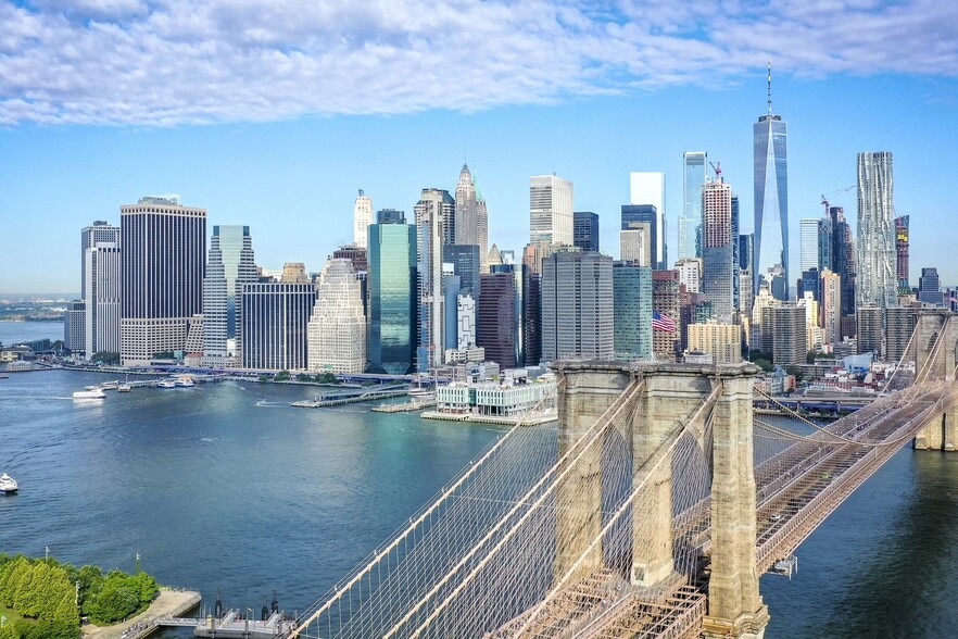 More Photos Of 199 Water St, New York Office For Lease