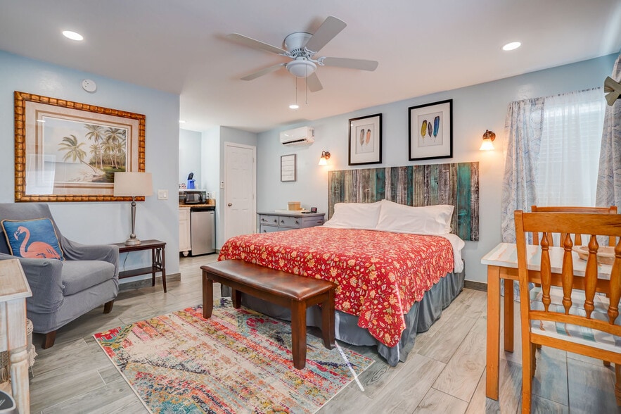 More Photos Of 2060 US Highway 27 N, Avon Park Hotel For Sale