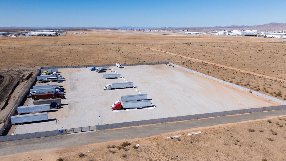 Primary Photo Of 12450 Hibiscus Rd, Adelanto Land For Lease