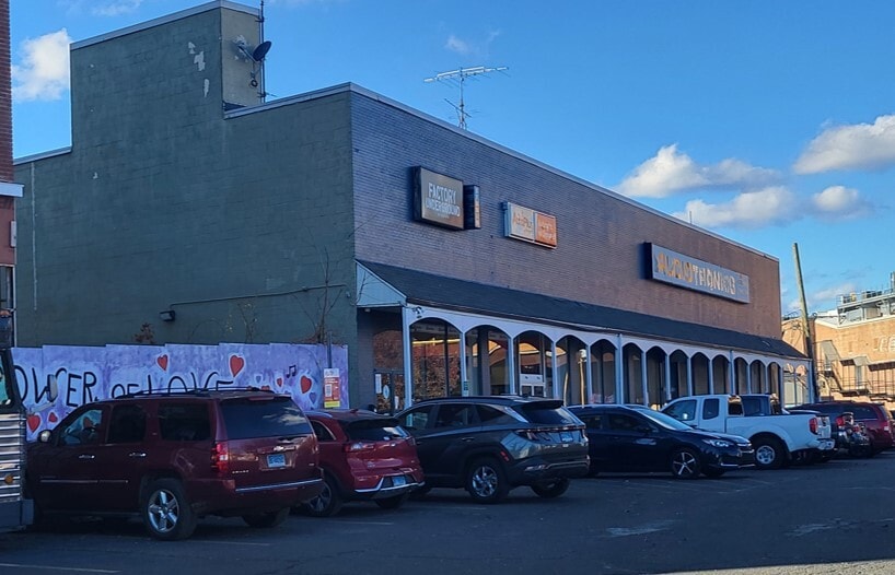 More Photos Of 18 Isaacs St, Norwalk Storefront Retail Office For Lease