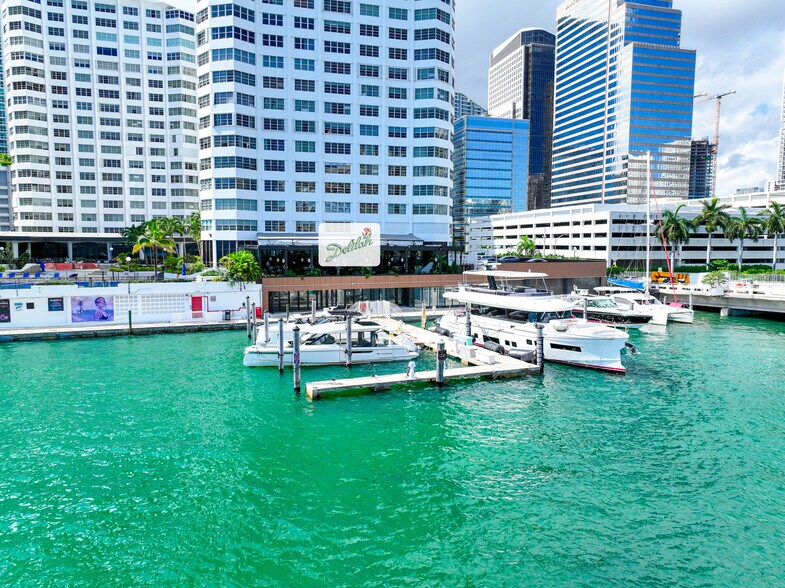 More Photos Of 801 Brickell Bay Dr, Miami Apartments For Sale