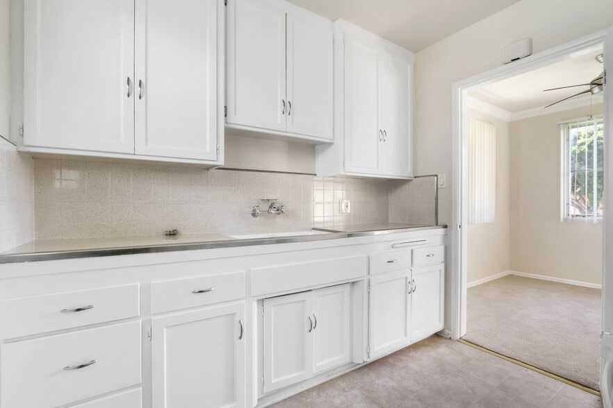 More Photos Of 3144-3152 S Barrington Ave, Los Angeles Apartments For Sale