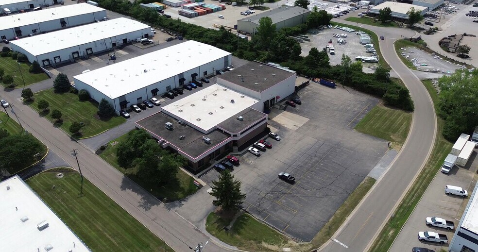 More Photos Of 4665 Interstate Dr, Cincinnati Warehouse For Sale