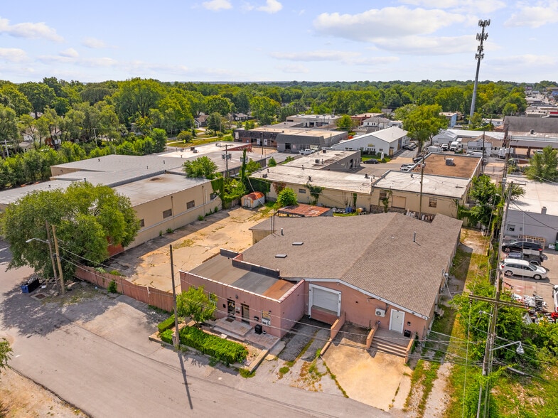 Primary Photo Of 319 W 79th Ter, Kansas City Warehouse For Lease