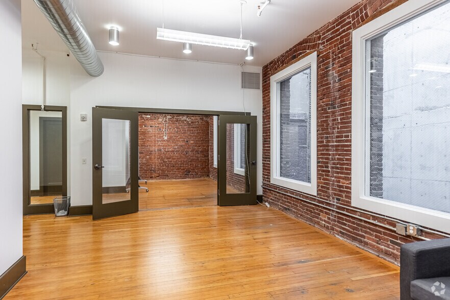 More Photos Of 529 SW 3rd Ave, Portland Loft Creative Space For Lease
