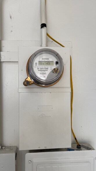 More Photos Of 105-111 W Las Tunas Dr, San Gabriel Auto Repair For Lease