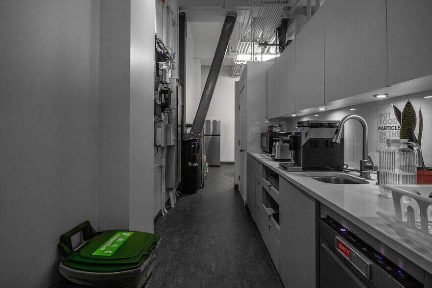 More Photos Of 56 E Cordova St, Vancouver Apartments For Lease