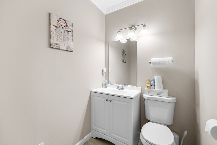 More Photos Of 2615 Sandy Plains Rd, Marietta Medical For Sale