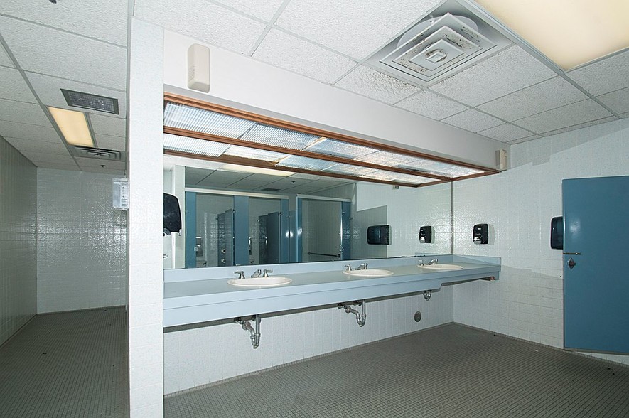 More Photos Of 500 S Johnstone Ave, Bartlesville Religious Facility For Sale