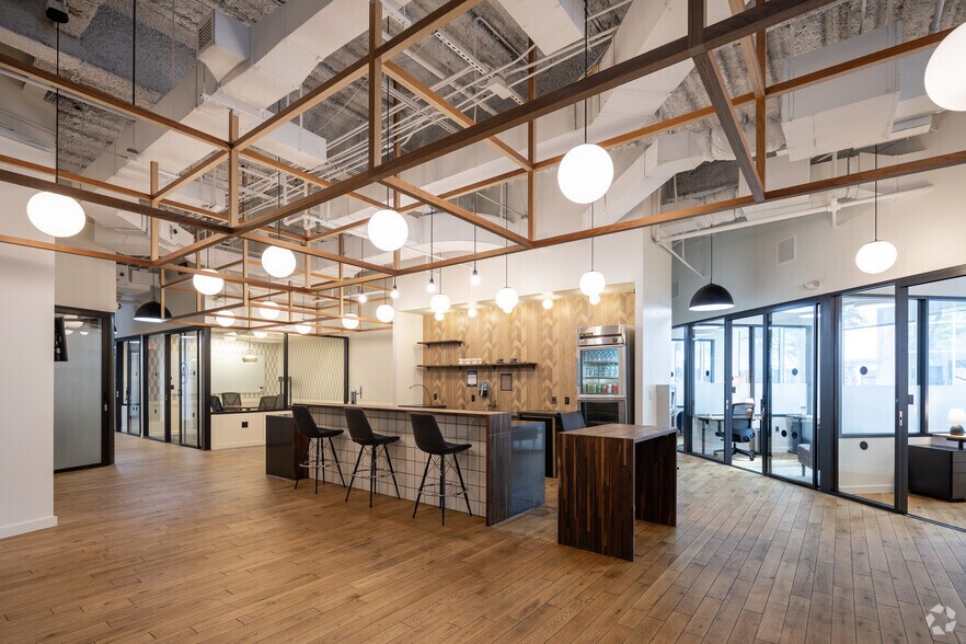 More Photos Of 3365 Piedmont Rd NE, Atlanta Coworking Space