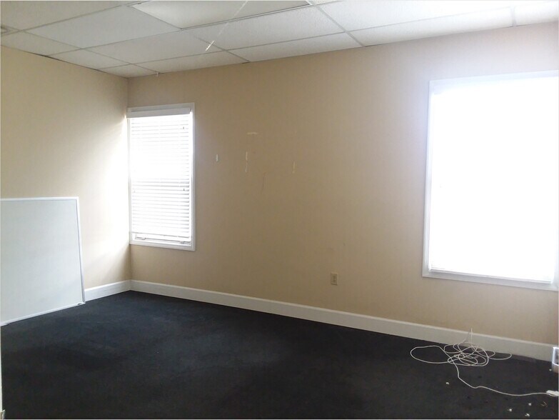 More Photos Of 2109 E Palm Ave, Tampa Loft Creative Space For Lease