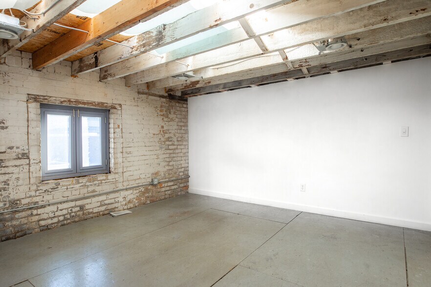More Photos Of 630 S Stringfellow Ct, Salt Lake City Loft Creative Space For Lease