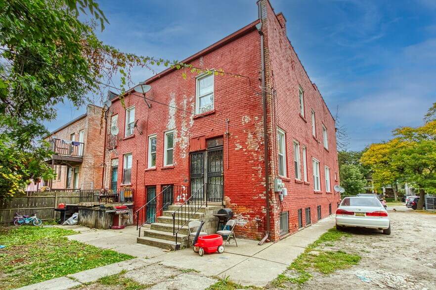 More Photos Of 423 W Grand Blvd, Detroit Apartments For Sale