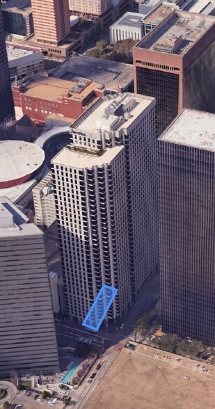 More Photos Of 1999 Bryan St, Dallas Land For Lease