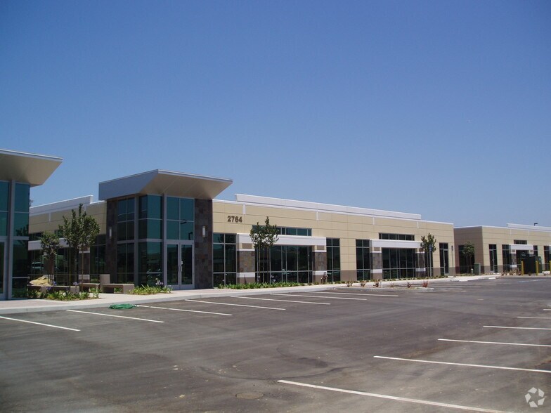 More Photos Of 2764 Gateway Rd, Carlsbad Office For Sale