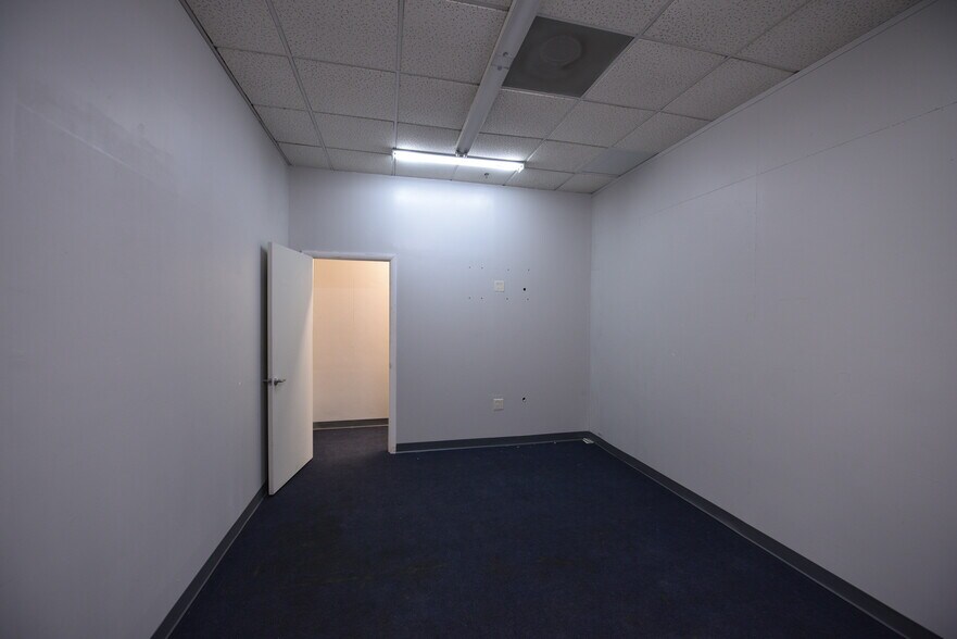 More Photos Of 1209 Tech Blvd, Tampa Loft Creative Space For Lease