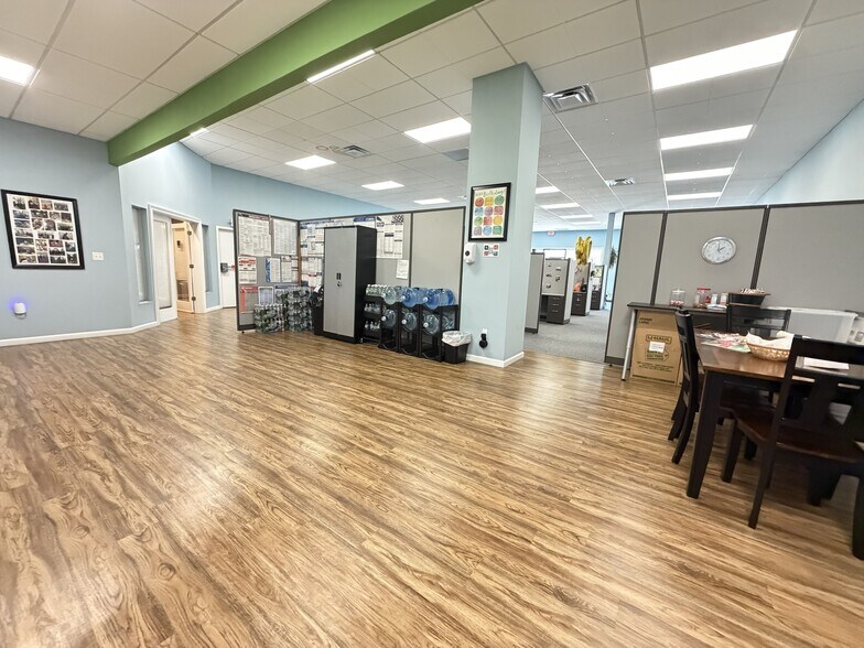 More Photos Of 200 Boston Post Rd, Orange Unknown For Lease