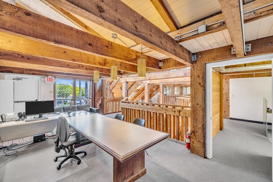 More Photos Of 3045 N Federal Hwy, Fort Lauderdale Loft Creative Space For Sale