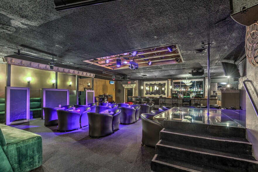 More Photos Of 311 E Flamingo Rd, Las Vegas Freestanding For Sale