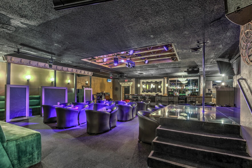 More Photos Of 311 E Flamingo Rd, Las Vegas Freestanding For Sale