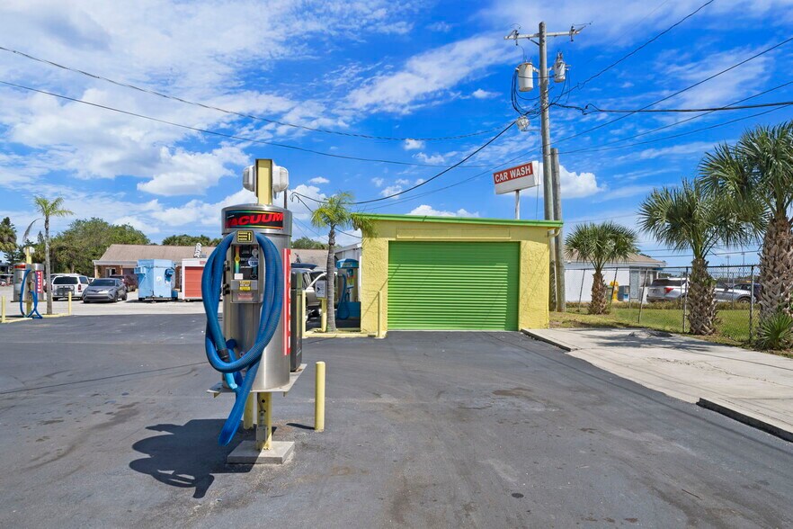 More Photos Of 100 Lucas Rd, Merritt Island Carwash For Sale