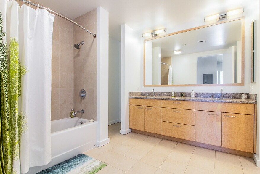 More Photos Of 100 Grand Ave, Oakland Apartments For Lease