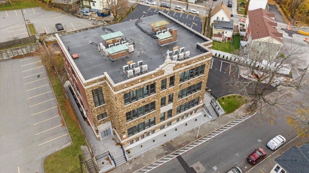 More Photos Of 22 Waverly St, Worcester Apartments For Sale