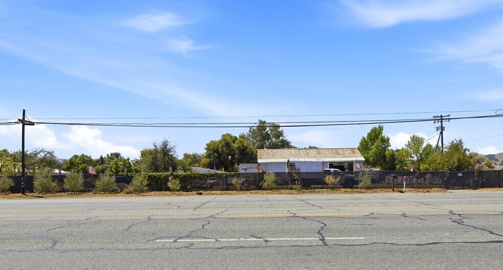 Primary Photo Of 10095 Monterey Rd, Gilroy Industrial For Sale