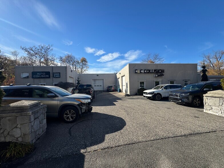 Primary Photo Of 26 Texaco Ave, Port Jefferson Service For Sale