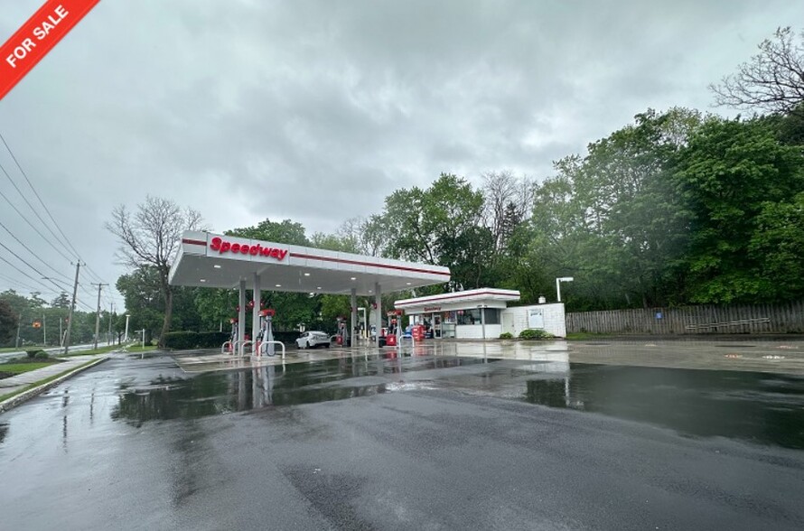 Primary Photo Of 2639 Genesee St, Utica Service Station For Sale