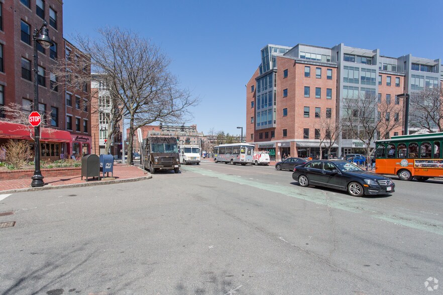 More Photos Of 240 Commercial St, Boston Storefront Retail Office For Lease