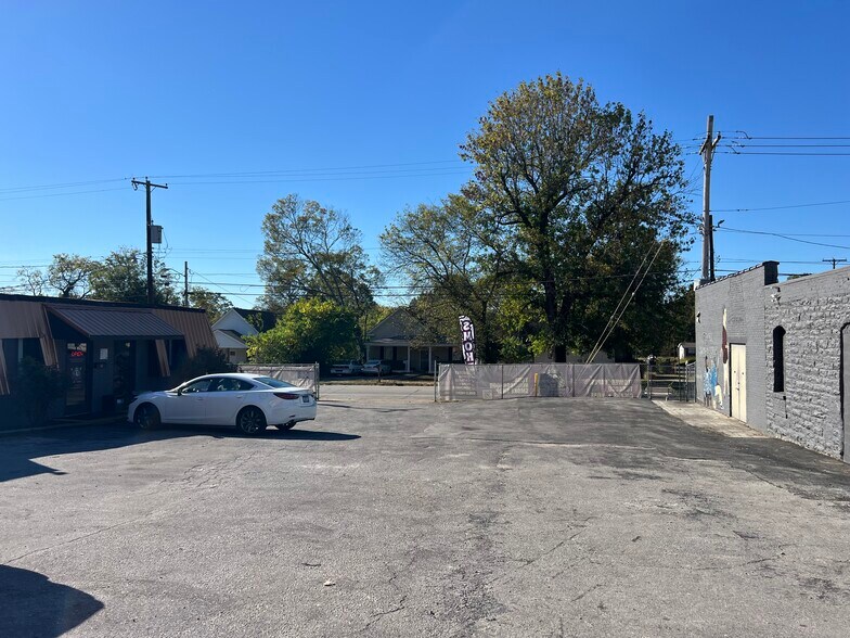 More Photos Of 2716 Dodson Ave, Chattanooga General Retail For Sale