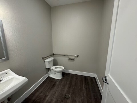 More Photos Of 2200 Traders Rd, Greenville Office For Sale