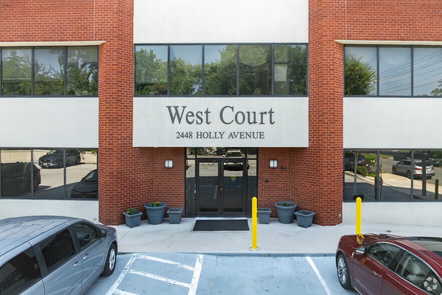 More Photos Of 2448 Holly Ave, Annapolis Medical For Lease