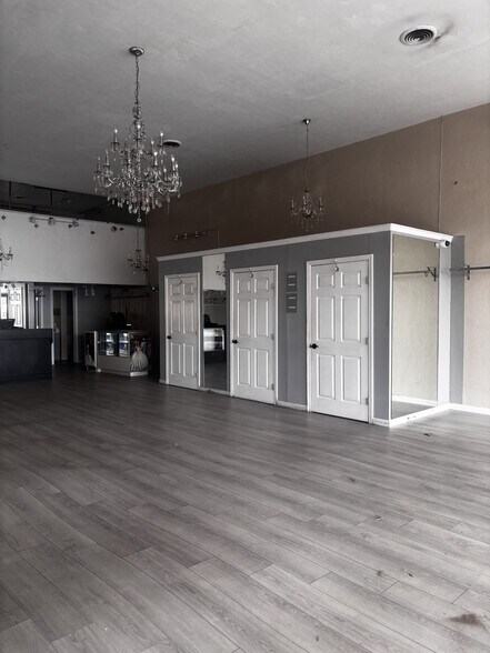 More Photos Of 1222 H St, Modesto Storefront For Lease